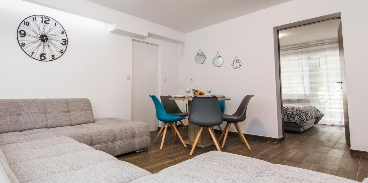 פג Apartmani Mabele מראה חיצוני תמונה