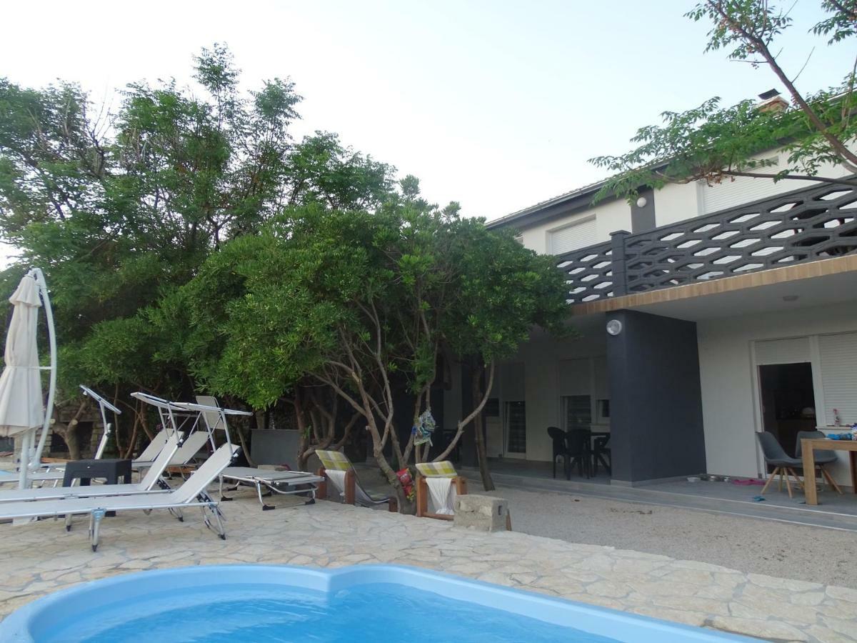 פג Apartmani Mabele מראה חיצוני תמונה